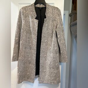 Alfani floral Black and off white Printed Open Front Coatigan size petite large